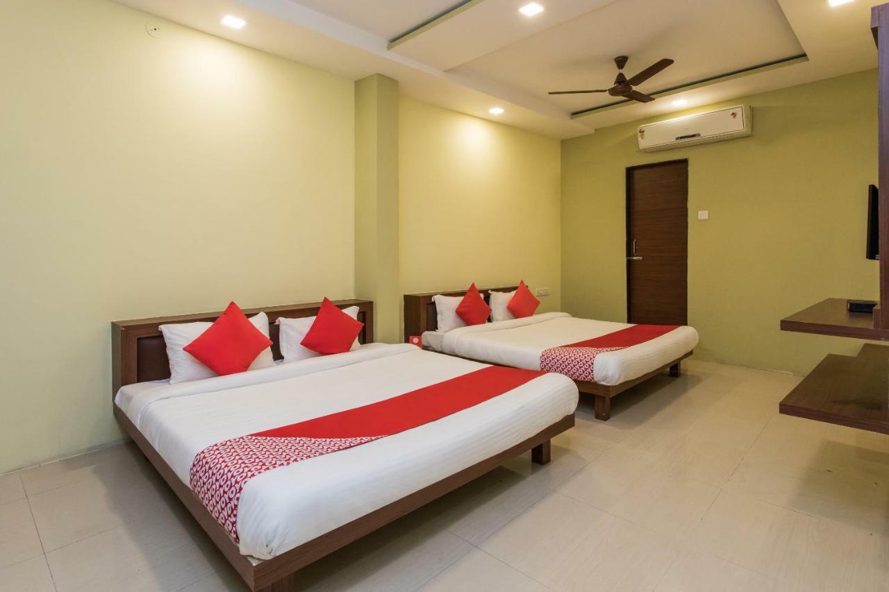 Oyo 17161 Hotel Mahalaxmi Ujjain Exterior foto