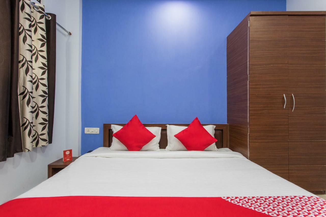 Oyo 17161 Hotel Mahalaxmi Ujjain Exterior foto